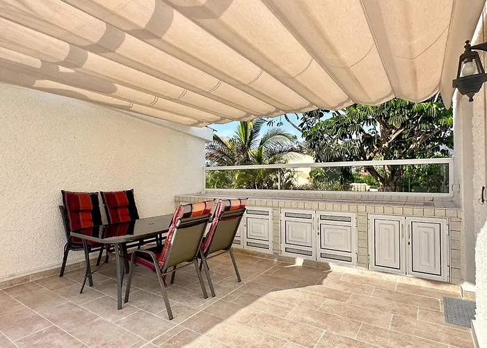 Fantastic Vacation By The Ocean *