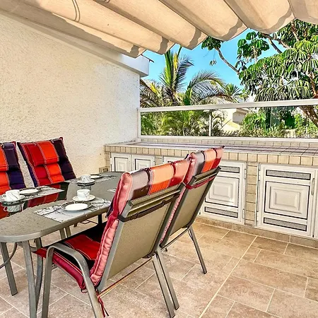 Fantastic Vacation By The Ocean Apartment